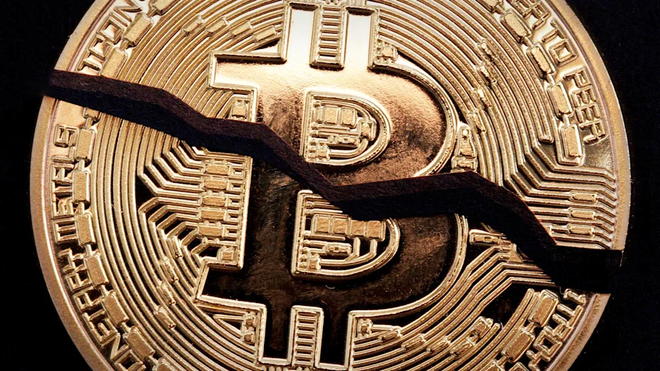 Bitcoin has crashed more than 50% six times and one thing keeps happening.