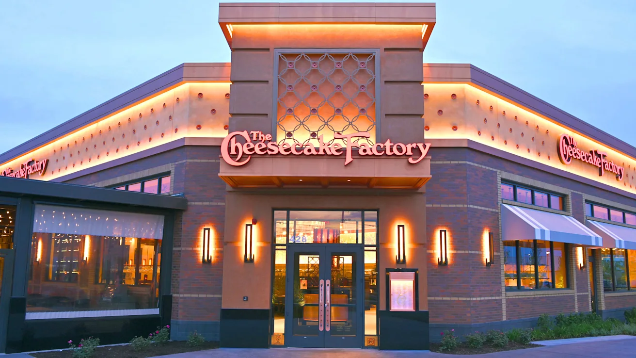 Chart of the Day: Cheesecake Factory is crushing Chipotle in a restaurant rotation not seen in a decade.