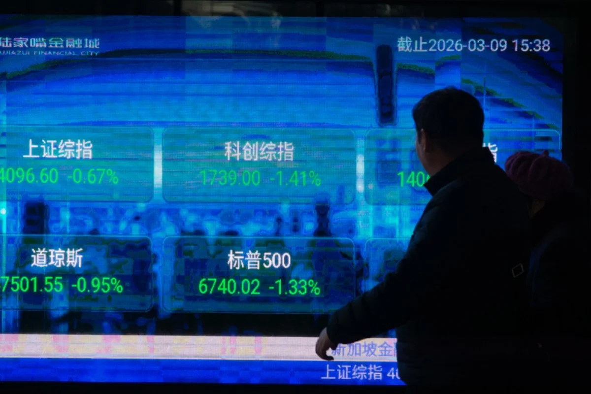 Stock market today: Dow, S&P 500, Nasdaq modestly gain after July jobs report surprises.