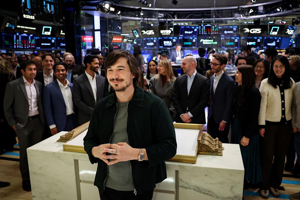 Robinhood stock slumps as Q1 earnings miss analyst estimates amid 2026 crypto slump.