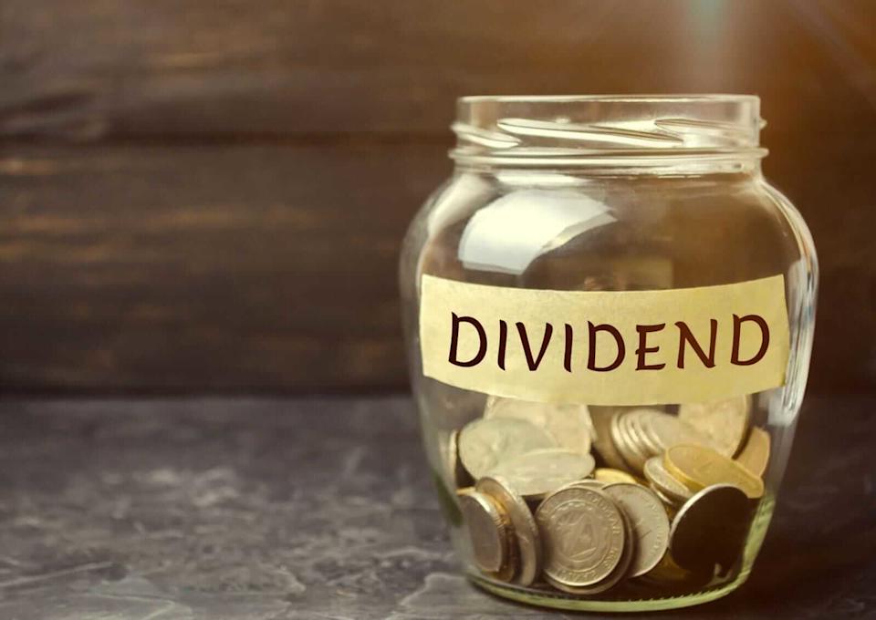 Unlock Over 7% Income: Analysts Love These 2 High-Yield Dividend Stocks.
