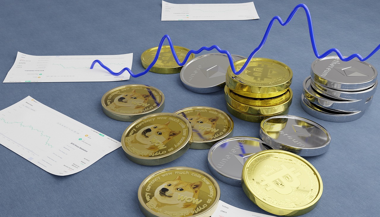 Dogecoin surges 7% as a double-bottom break sparks DOGE rally.