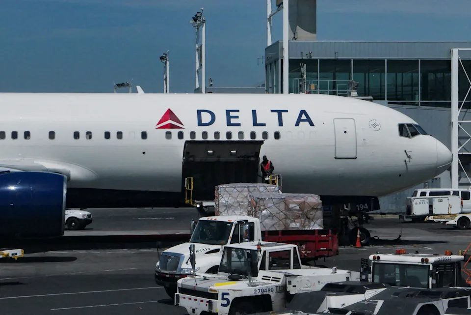 Delta beats on Q1 earnings, maintains guidance despite fuel spike, TSA headwinds.