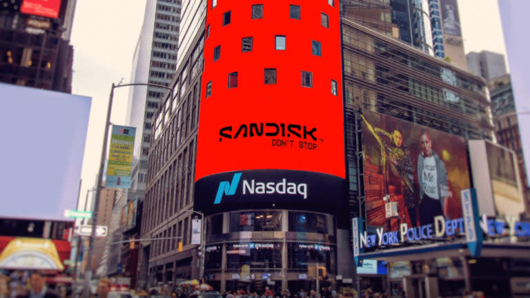 Sandisk (SNDK) Hits All-Time High as Profits Soar 287%.