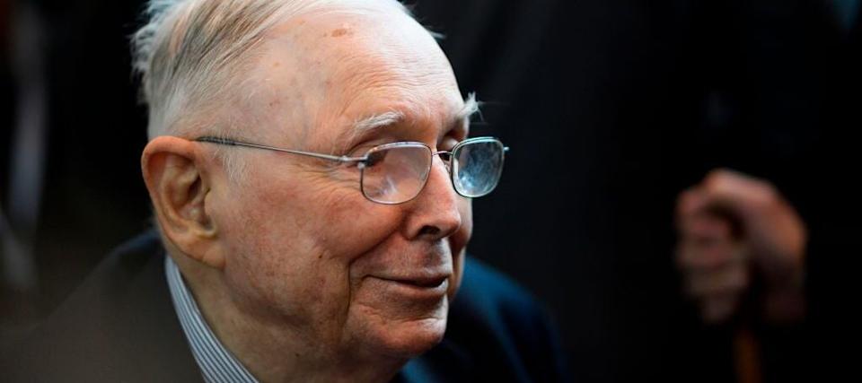 Charlie Munger said saving $100K creates the fast track to wealth, but here’s why just 20K can set you up for success.