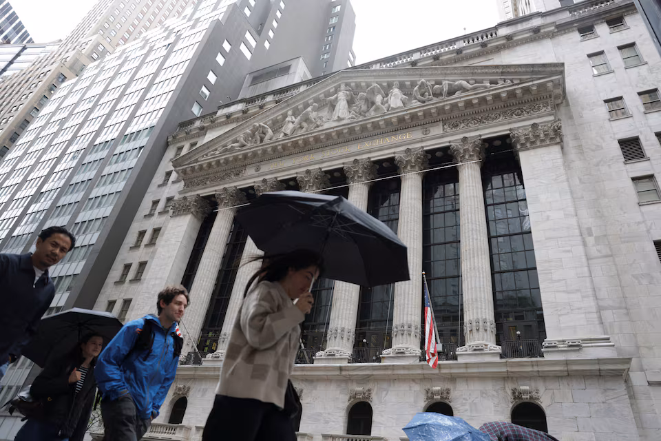 Wall St futures gain as AI optimism outweighs Middle East risks.