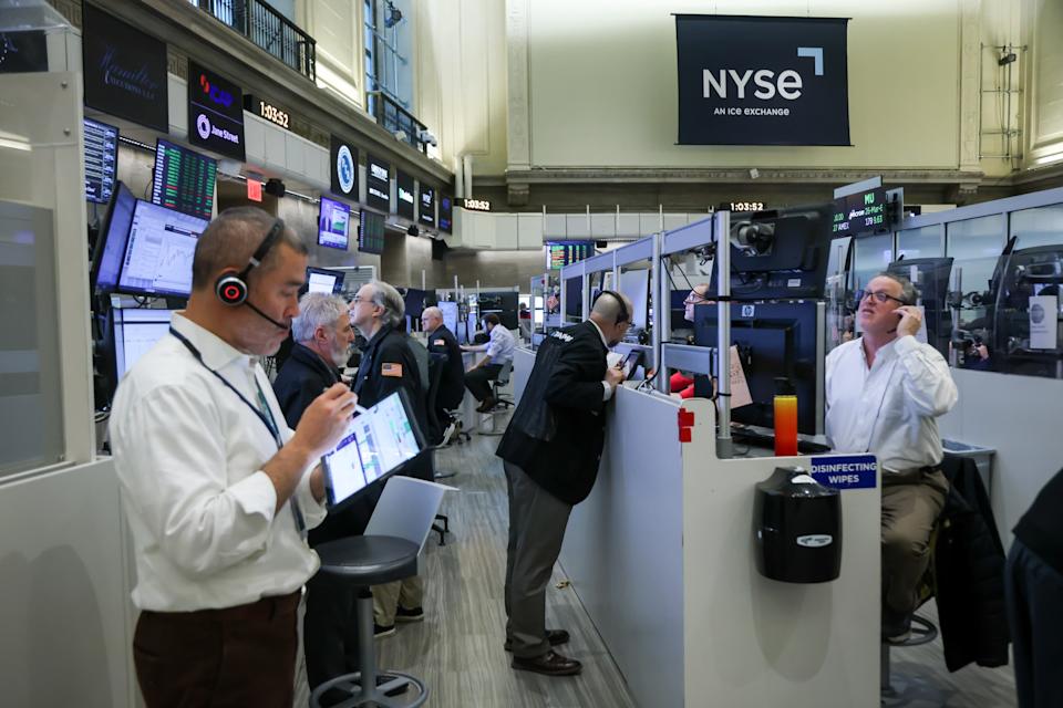 US Stocks Erase Gains as Confusion Over Oil Tanker Takes Hold.