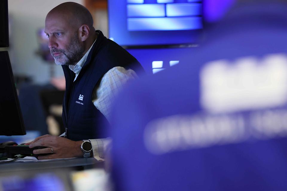 Global equity funds attract biggest inflow in five weeks as concerns around AI ease.