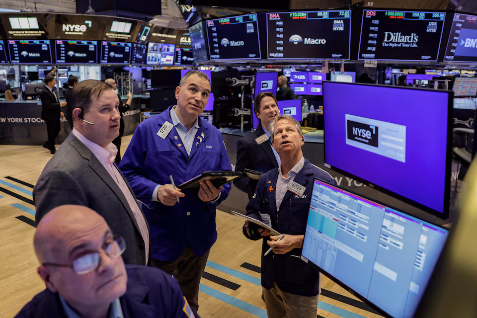 Wall St Week Ahead US jobs data to give economic view for war-gripped markets.